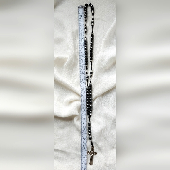 ROSARY CORD NECKLACE WITH HEMATITE BEADS - Picture 2 of 2